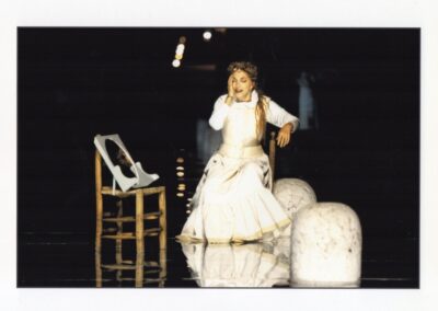 Amor nello specchio di Gian Battista Andreini regia di Luca Ronconi produzione Santa Cristina Centro Teatrale e Teatro comunale di Ferrara, con Mariangela Melato (2003)
