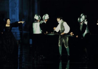 Amor nello specchio di Gian Battista Andreini regia di Luca Ronconi produzione Santa Cristina Centro Teatrale e Teatro comunale di Ferrara, con Mariangela Melato (2003)