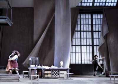 Il ventaglio di Carlo Goldoni, regia di Luca Ronconi produzione Piccolo Teatro di Milano, 2007)