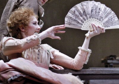 Il ventaglio di Carlo Goldoni, regia di Luca Ronconi produzione Piccolo Teatro di Milano, 2007)