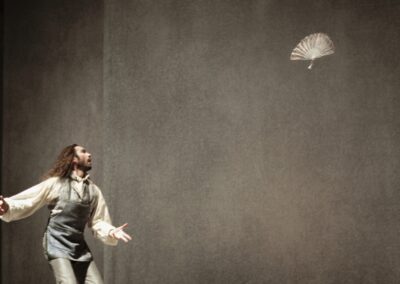 Il ventaglio di Carlo Goldoni, regia di Luca Ronconi produzione Piccolo Teatro di Milano, 2007)