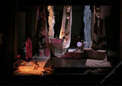 Le Nuvole di Aristofane, regia di Simone Toni, prodzione Teatro Consorziale di Budrio, AMAT, con “Gli Incauti” (2008)