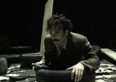 Officina 24 - Diretto e interpretato da Simone Toni da un’idea di Marco Benazzi scene Riccardo Canali