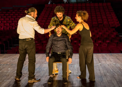 The Confession di Wael Qadour, regia di Simone Toni, produzione Teatro Nazionale di Genova (2019)